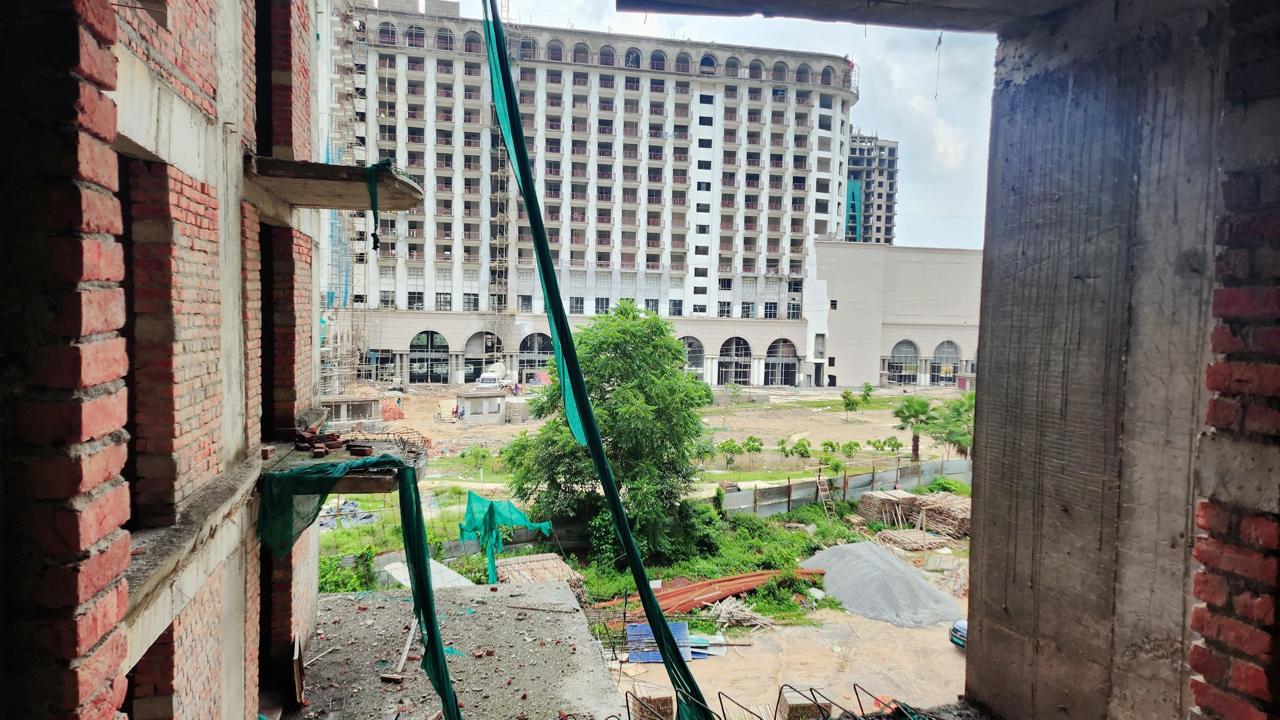 Omaxe Hazratganj Residency